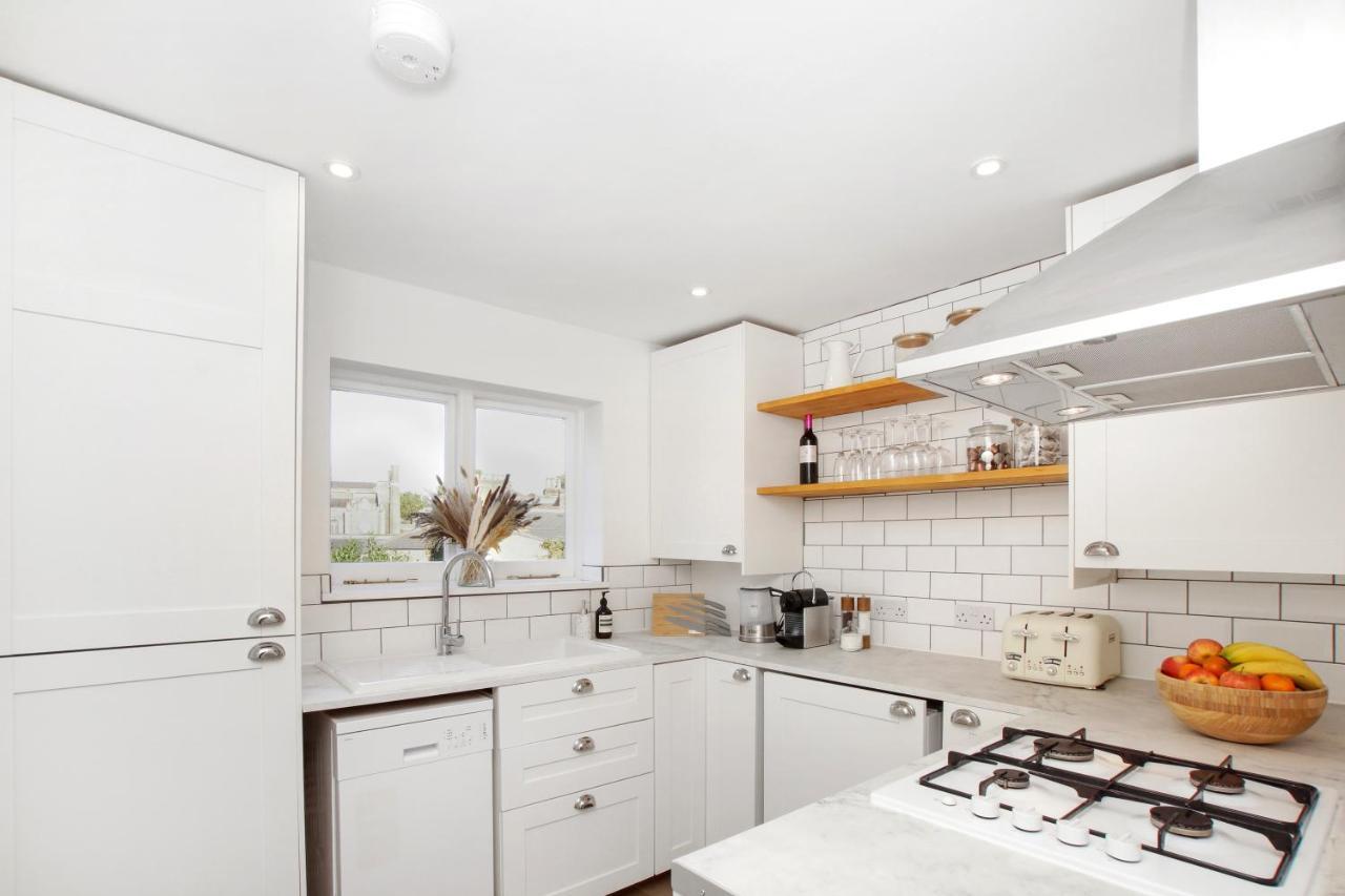 شقة Bright, Stylish & Cosy 3-Bed Flat Near Mile End لندن المظهر الخارجي الصورة