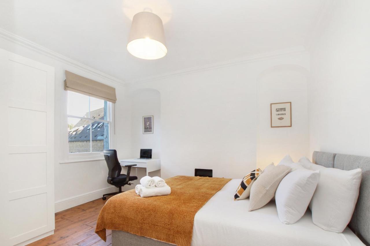 شقة Bright, Stylish & Cosy 3-Bed Flat Near Mile End لندن المظهر الخارجي الصورة